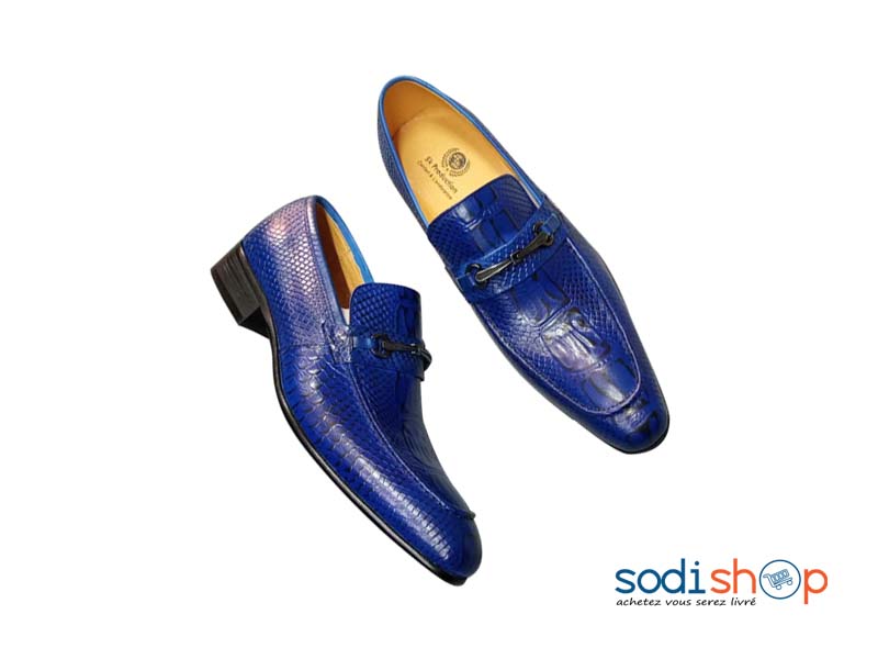 des souliers bleus