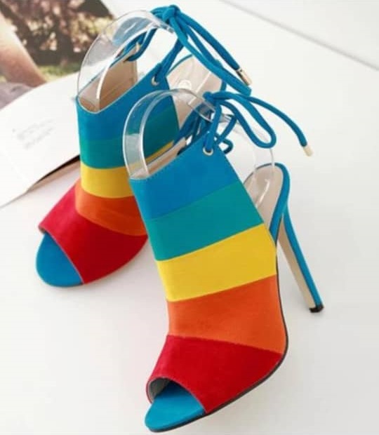 Chaussure a talon avec lacet hot sale